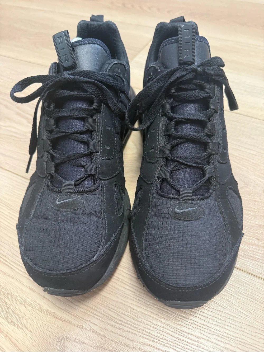 Nike Air Max 270 Triple Black A01569-005 Men’s Size 11